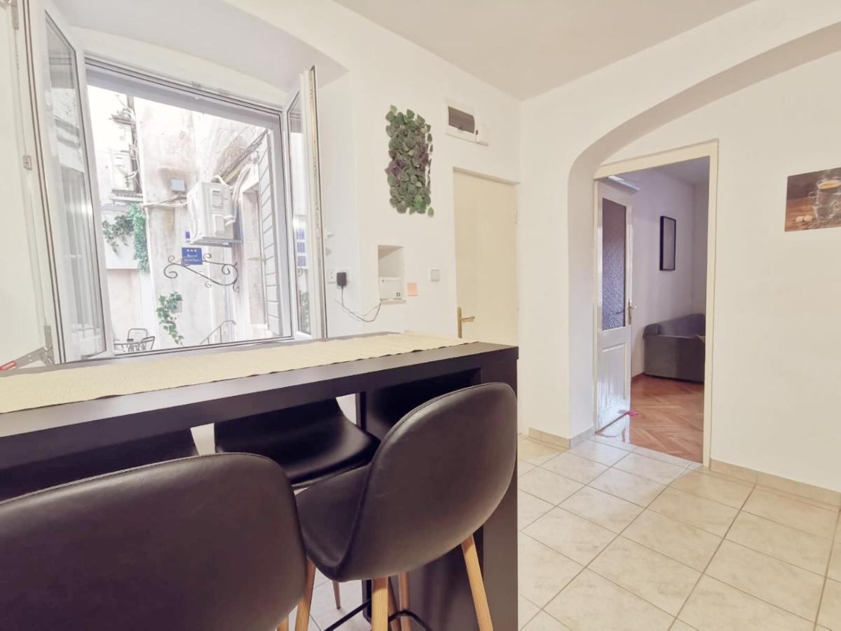 One Bedroom Apartment In The Old Town Split Exteriér fotografie
